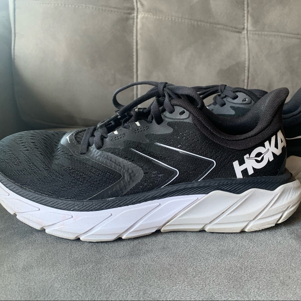 Hoka Arahi 5
